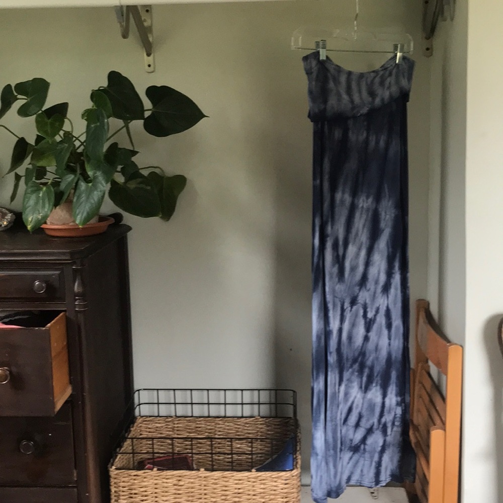 Roxy Brand Navy Tie Dye Maxi Skirt